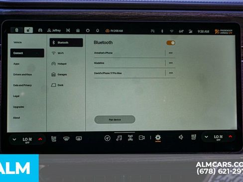 Used 2024 Rivian R1S Adventure image 39