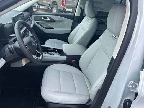 New 2026 Ford Explorer Platinum w/ LUX Leather Package AWD/4WD image 10
