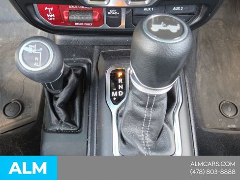 Used 2024 Jeep Wrangler Unlimited Sport AWD/4WD image 21