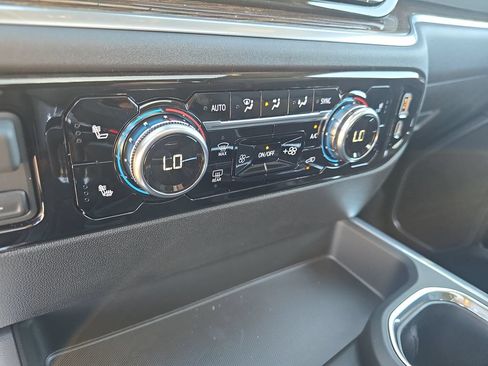 New 2026 GMC Sierra 1500 Elevation w/ Elevation Premium Package AWD/4WD image 24