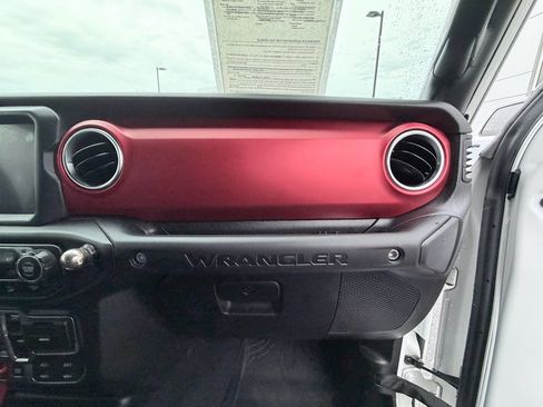 Used 2019 Jeep Wrangler Unlimited Rubicon image 20