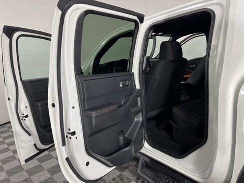 Used 2025 Nissan Frontier Pro-X w/ Pro Convenience Package RWD image 37