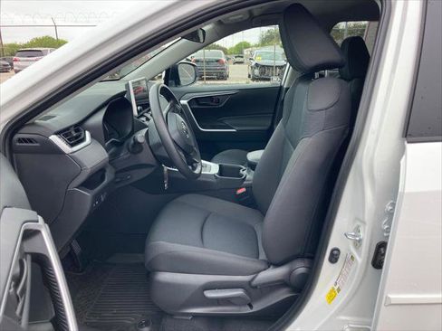Certified 2024 Toyota RAV4 LE AWD/4WD image 17