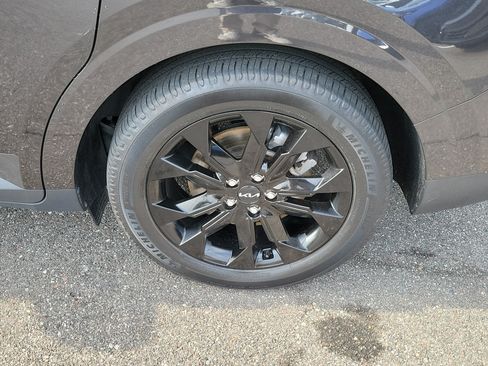 Used 2022 Kia Carnival SX FWD image 40