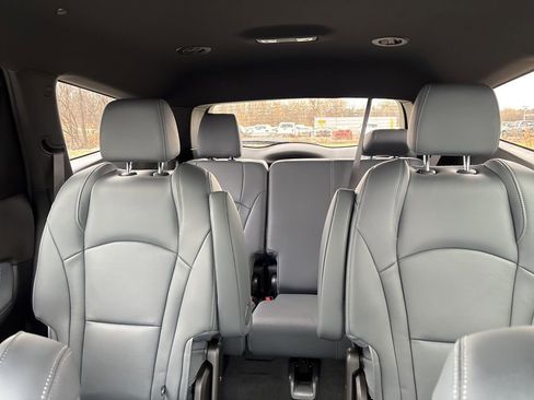 Used 2022 Buick Enclave Essence w/ Trailering Package, 5000 lbs. image 29