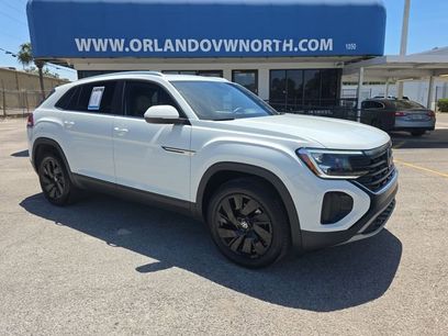 Used 2025 Volkswagen Atlas Cross Sport SE w/ Panoramic Sunroof Package