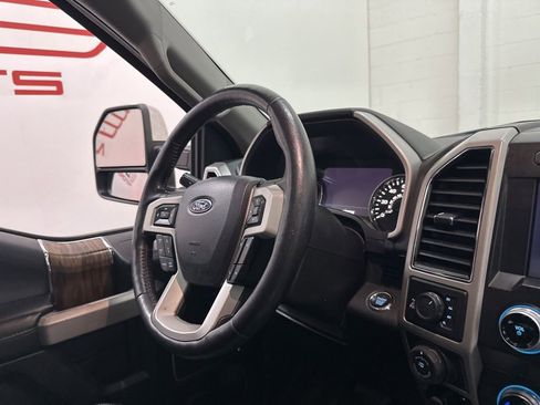 Used 2019 Ford F150 Lariat w/ Equipment Group 502A Luxury AWD/4WD image 57