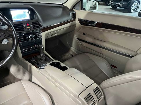 Used 2011 Mercedes-Benz E 350 Coupe image 31
