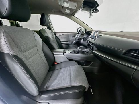 Used 2023 Nissan Rogue SV FWD image 29