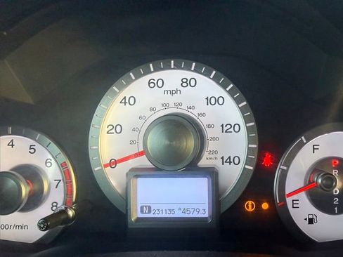 Used 2010 Honda Pilot Touring image 12