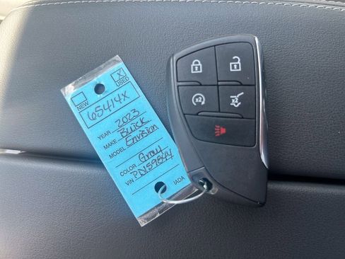 Used 2023 Buick Envision Avenir AWD/4WD image 39