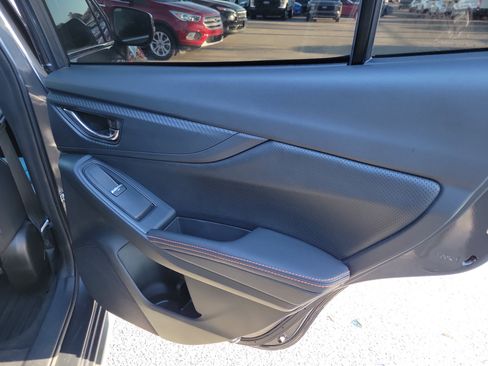 Used 2020 Subaru Crosstrek 2.0i Limited w/ Moonroof Package w/Navigation image 25