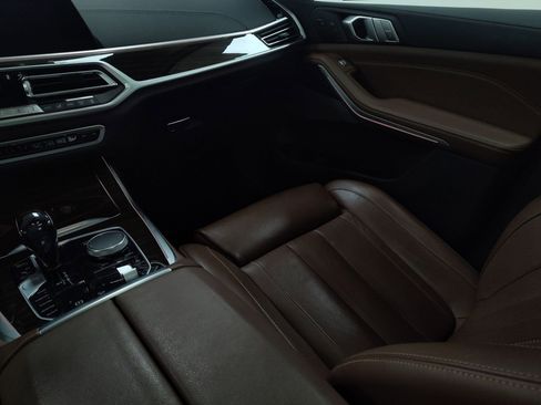 Used 2020 BMW X7 xDrive40i w/ Premium Package image 26