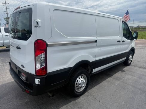 Used 2020 Ford Transit 250 Low Roof AWD image 5