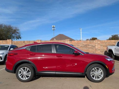New 2026 Buick Envista Preferred FWD image 3