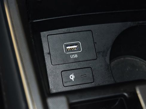 Used 2023 Hyundai Santa Fe Calligraphy image 17