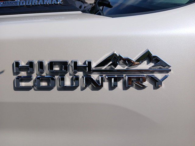 Used 2025 Chevrolet Silverado 3500 High Country w/ Technology Package AWD/4WD image 16