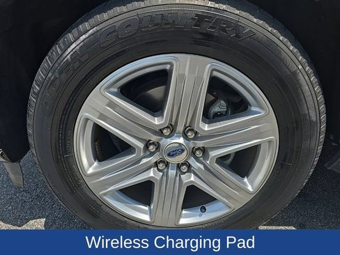 Used 2021 Ford Expedition Max XLT RWD image 9