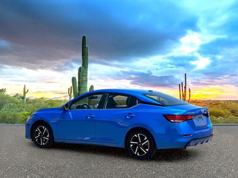 Used 2025 Nissan Sentra SV FWD image 4