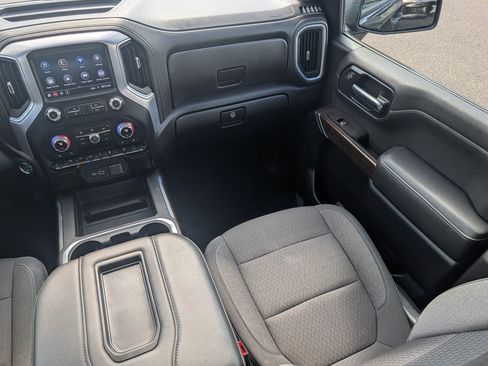 Used 2021 GMC Sierra 1500 Elevation w/ LPO, Elevation Black Package AWD/4WD image 11