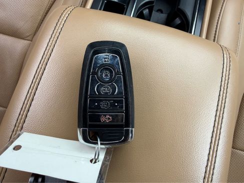 Used 2022 Lincoln Corsair Reserve w/ Equipment Group 201A AWD/4WD image 35