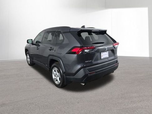 Used 2020 Toyota RAV4 XLE image 37