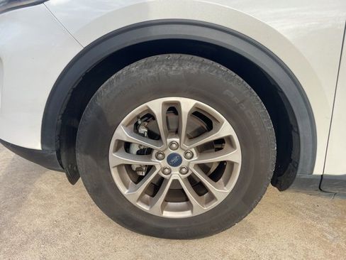 Used 2022 Ford Escape SE w/ Convenience Package image 4