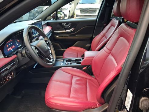 Certified 2023 Lincoln Corsair Reserve w/ Jet Appearance Package FWD image 12