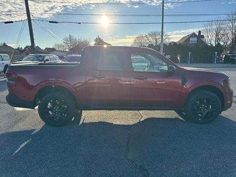 New 2026 Ford Maverick Lariat w/ Black Appearance Package image 6