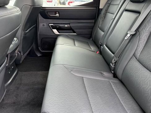 Used 2022 Toyota Tundra Limited w/ Power Package AWD/4WD image 31