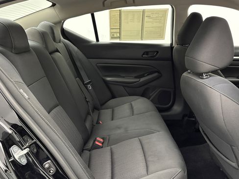 Used 2023 Nissan Altima 2.5 SV image 30