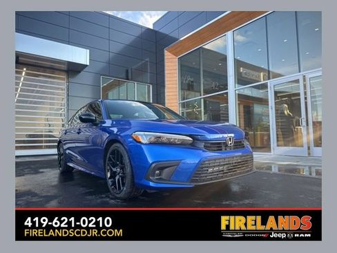 Used 2024 Honda Civic Sport image 1