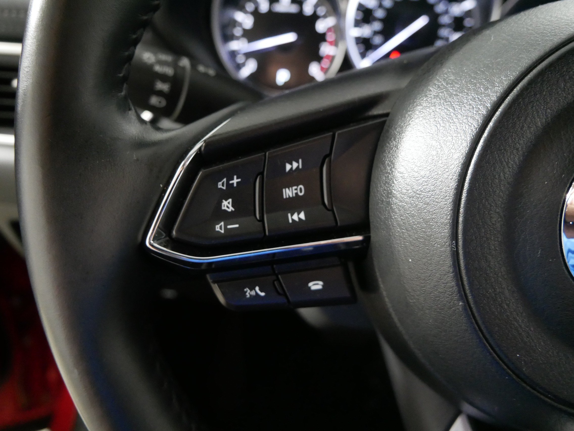 Used 2025 MAZDA CX-5 AWD 2.5 S w/ Select Package image 27