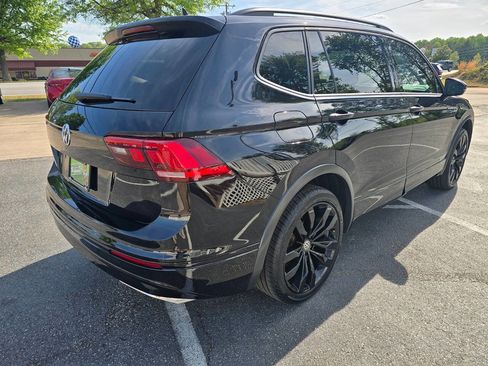 Used 2021 Volkswagen Tiguan SE image 6