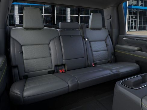 New 2026 Chevrolet Silverado 2500 ZR2 image 17