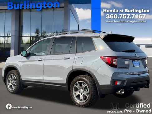 Used 2025 Honda Passport TrailSport image 4