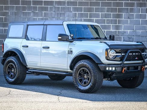 Used 2022 Ford Bronco Wildtrak AWD/4WD image 2