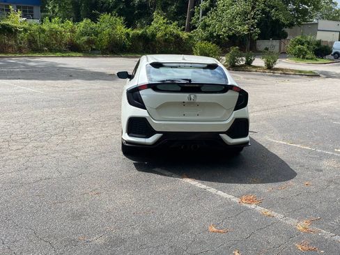 Used 2017 Honda Civic Sport image 6