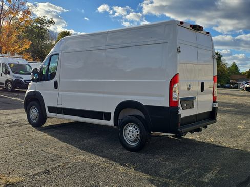 Used 2025 RAM ProMaster 1500 w/ Safety Group image 3