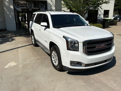 Used 2015 GMC Yukon SLE AWD/4WD image 2