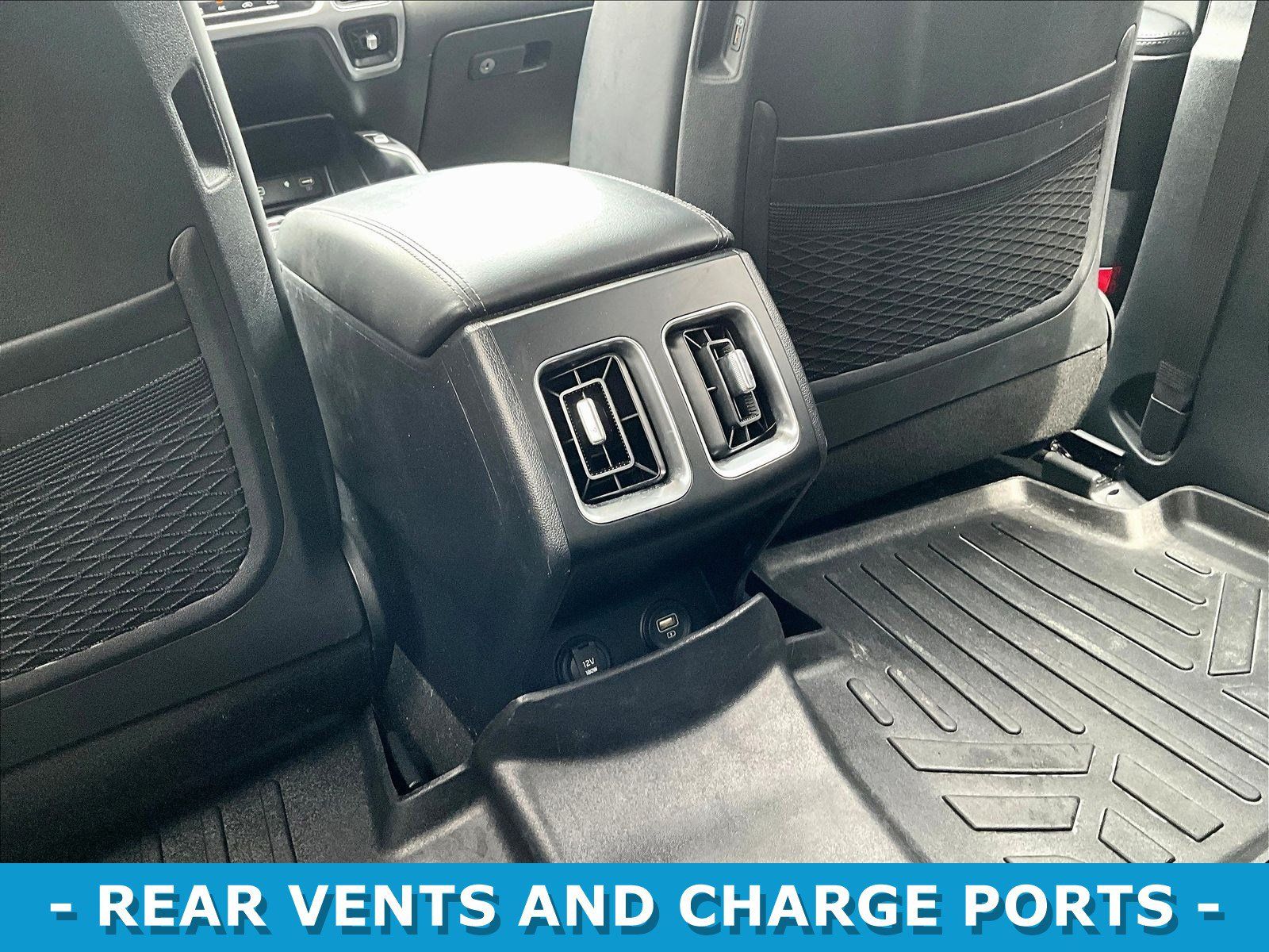 Used 2023 Kia Sorento EX AWD/4WD image 10