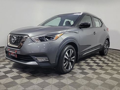 Used 2019 Nissan Kicks SR w/ SR Premium Package image 11