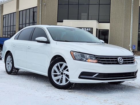 Used 2018 Volkswagen Passat 2.0T SE image 28