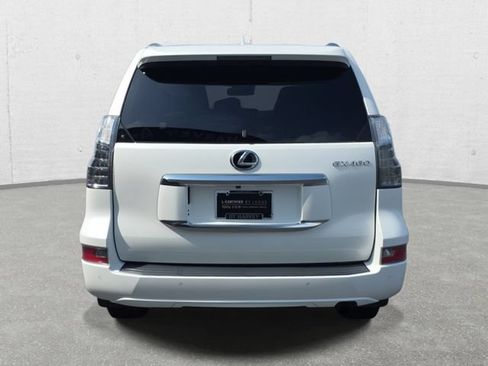 Certified 2022 Lexus GX 460 Premium w/ Premium Plus Package AWD/4WD image 6