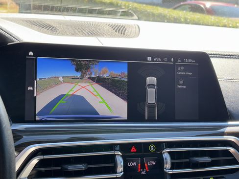 Used 2021 BMW X5 xDrive40i w/ Premium Package image 23