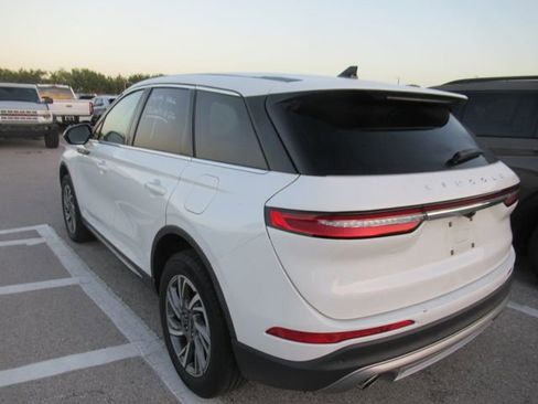 Used 2023 Lincoln Corsair FWD image 4