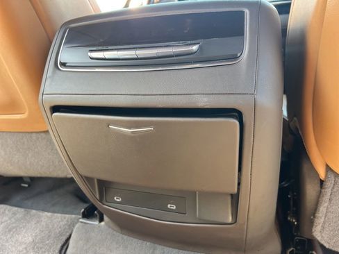 Used 2022 Cadillac Escalade Premium Luxury RWD image 51