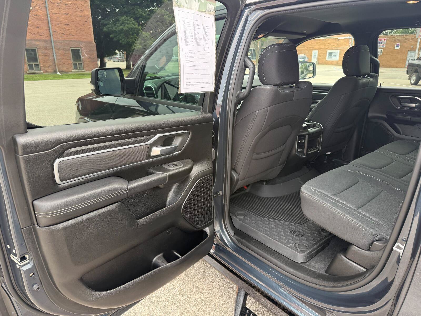 Used 2025 RAM 1500 Big Horn AWD/4WD image 13