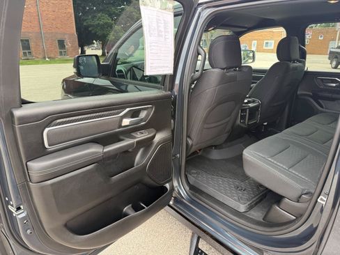 Used 2025 RAM 1500 Big Horn AWD/4WD image 13