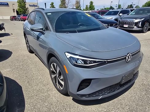Used 2024 Volkswagen ID.4 2WD image 8